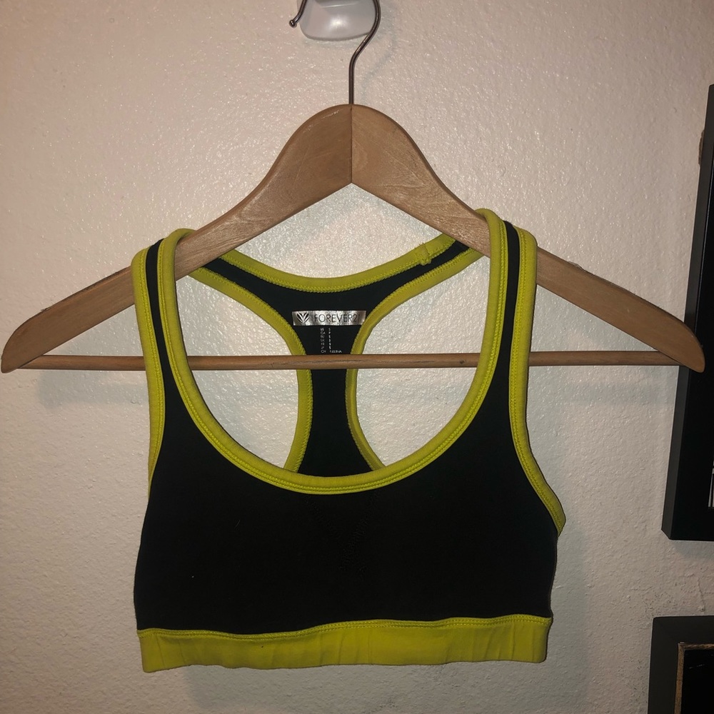 Sports bra